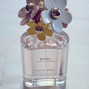 Daisy Eau So Fresh by Marc Jacobs 125ml